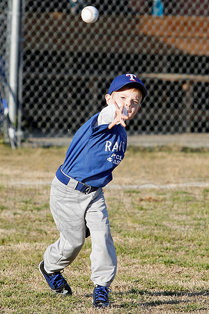 T-ball Angel's & Rangers 3-26-13 (© Justin Manning) JWM0061