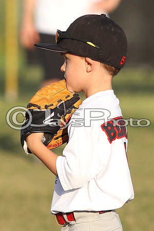 Bomb Squad vs. Cardinals 6-7 year old (Pitching Machine) 5-5-2015 (©Justin Manning) JWM_0220