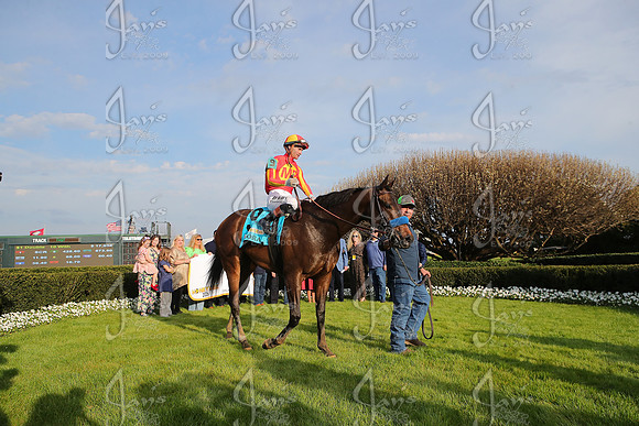 z2026301_justinmanning_eclipsesportswire_honeybeestakes__JWM_1701
