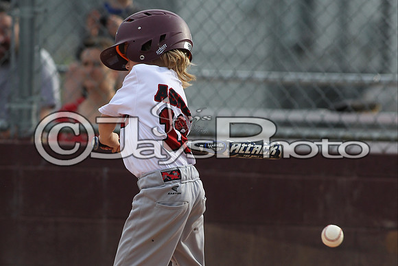 Bomb Squad vs. Panthers 6-7 year old baseball 5-12-2015 (©Justin Manning) JWM_0007