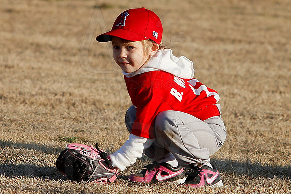 T-ball Angel's & Rangers 3-26-13 (© Justin Manning) JWM0089