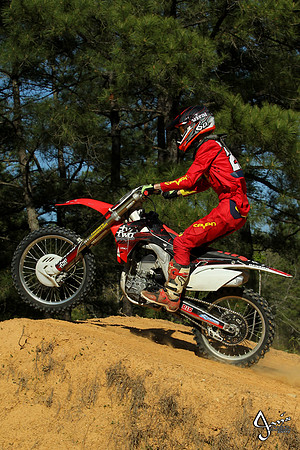 Devin Guthrie senior pictures_JWM_0169