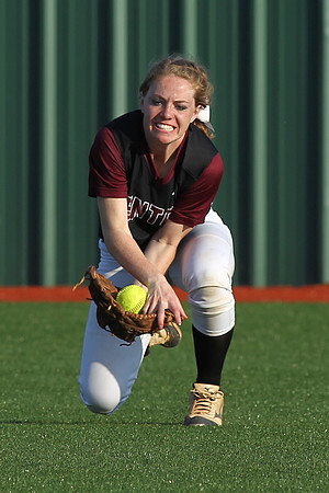 Sheridan @ Benton Softball 3-31-2015 (©Justin Manning) JWM_0213