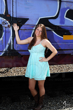 Collin & Makayla Senior pics 4-14-13 (© Justin Manning) JWM0215