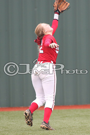 Vilonia @ Benton softball 3-3-2015 (©Justin Manning) JWM_011