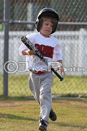 Bomb Squad vs. Cardinals 6-7 year old (Pitching Machine) 5-5-2015 (©Justin Manning) JWM_0173