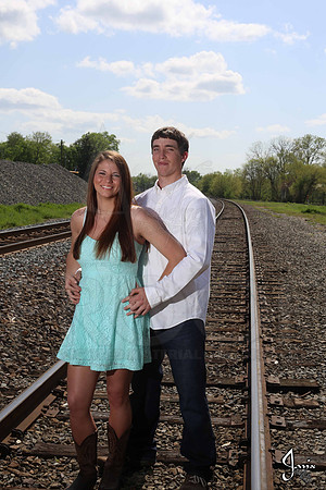 Collin & Makayla Senior pics 4-14-13 (© Justin Manning) JWM0294