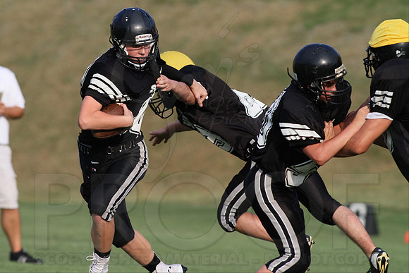 Bauxite Black-Gray games 4th, 5th, 6th, Junior high, Senior high scrimmage 8-22-13 (© Justin Manning) JWM0078