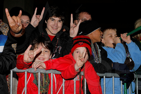 GoDaddy Bowl Mardi Gras Parade (©Justin Manning) JWM_0156