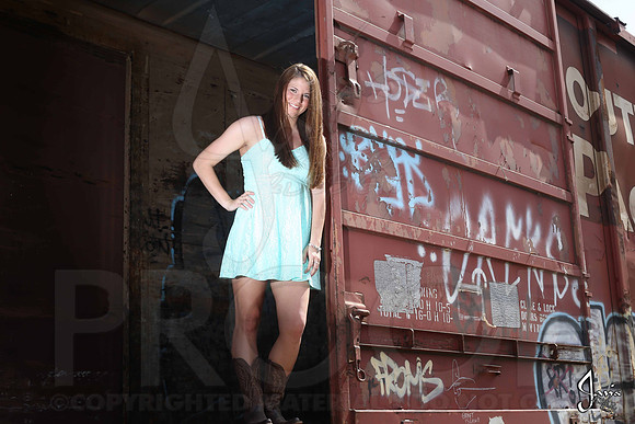 Collin & Makayla Senior pics 4-14-13 (© Justin Manning) JWM0265