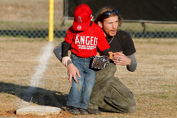 T-ball Angel's & Rangers 3-26-13 (© Justin Manning) JWM0079