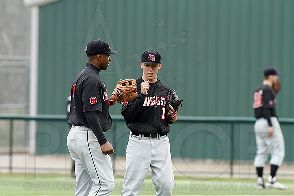 ASU @ UALR baseball 3-17-13 (© Justin Manning) JWM0347
