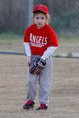 T-ball Angels vs Panthers 3-28-13 (© Justin Manning) JWM0014