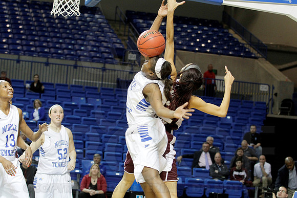 Middle Tennessee vs ULM  Women's 3-9-13 JWM0240 (©Justin Manning)