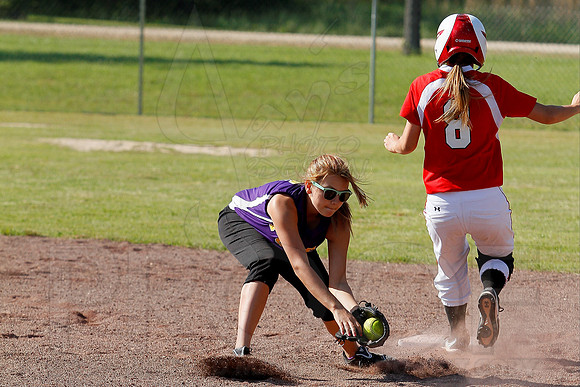 Poyen @ Glen Rose softball 4-22-13 (©Justin Manning) JWM0007