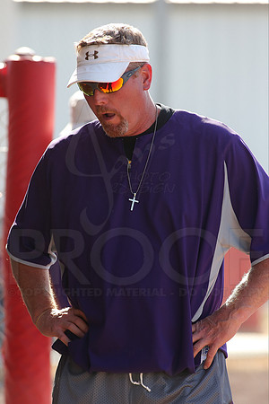 Poyen @ Glen Rose softball 4-22-13 (©Justin Manning) JWM0013