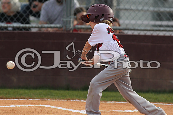 Bomb Squad vs. Panthers 6-7 year old baseball 5-12-2015 (©Justin Manning) JWM_0010