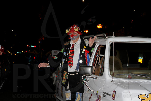 GoDaddy Bowl Mardi Gras Parade (©Justin Manning) JWM_0151