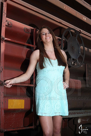 Collin & Makayla Senior pics 4-14-13 (© Justin Manning) JWM0239