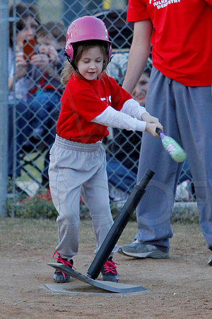 T-ball Angels vs Panthers 3-28-13 (© Justin Manning) JWM0083