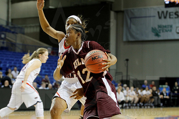 Florida Atlantic vs. UL-Monroe Women's JWM0188 (©Justin Manning)