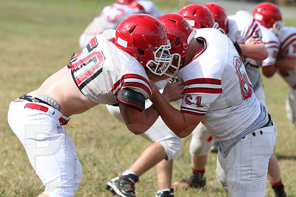 Glen Rose Football Practice 9-2-2014 (©Justin Manning) JWM_81