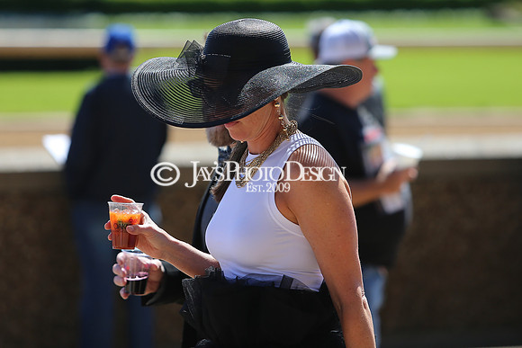 z230401_ArkansasDerbyDay_Manning_0582