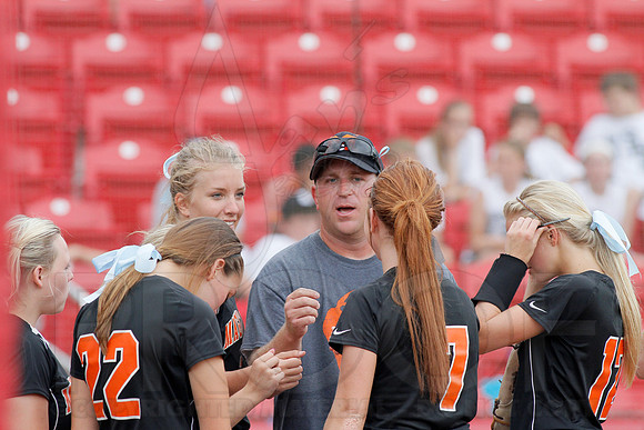 2A Magnet Cove vs. Bigelow- State Softball Finals (Bogle Park) 5-18-13 (© Justin Manning) JWM0040