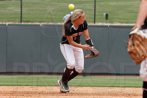 2A Magnet Cove vs. Bigelow- State Softball Finals (Bogle Park) 5-18-13 (© Justin Manning) JWM0098
