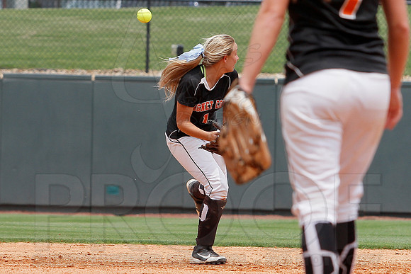 2A Magnet Cove vs. Bigelow- State Softball Finals (Bogle Park) 5-18-13 (© Justin Manning) JWM0099