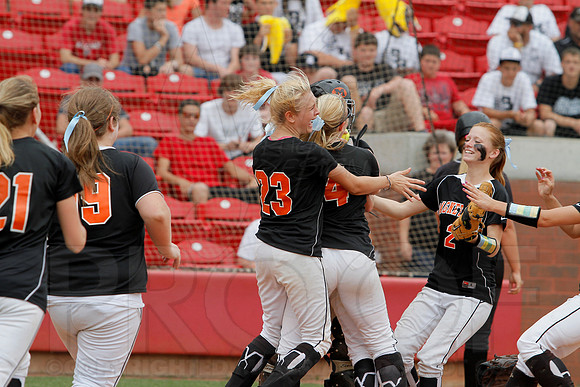 2A Magnet Cove vs. Bigelow- State Softball Finals (Bogle Park) 5-18-13 (© Justin Manning) JWM0149