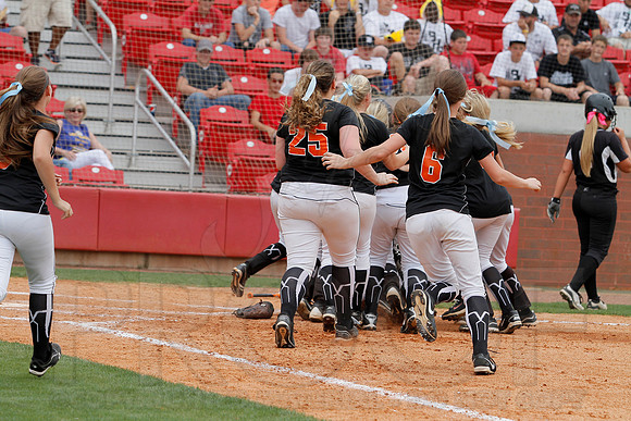 2A Magnet Cove vs. Bigelow- State Softball Finals (Bogle Park) 5-18-13 (© Justin Manning) JWM0158