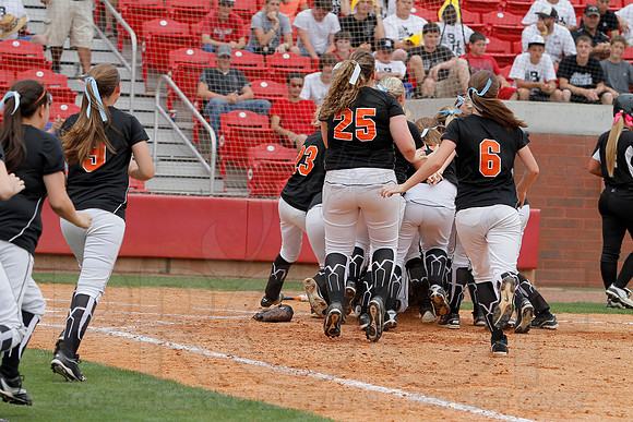 2A Magnet Cove vs. Bigelow- State Softball Finals (Bogle Park) 5-18-13 (© Justin Manning) JWM0159
