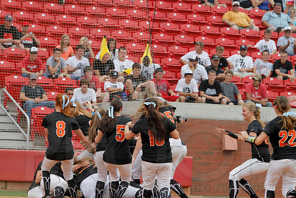 2A Magnet Cove vs. Bigelow- State Softball Finals (Bogle Park) 5-18-13 (© Justin Manning) JWM0164