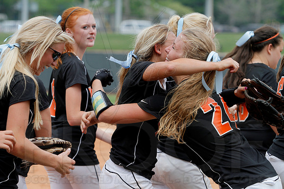 2A Magnet Cove vs. Bigelow- State Softball Finals (Bogle Park) 5-18-13 (© Justin Manning) JWM0189