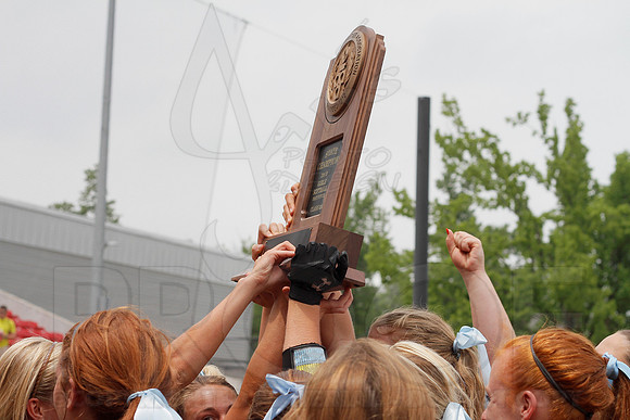 2A Magnet Cove vs. Bigelow- State Softball Finals (Bogle Park) 5-18-13 (© Justin Manning) JWM0201
