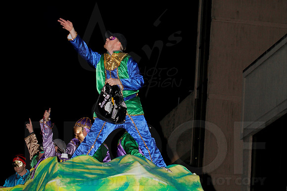 GoDaddy Bowl Mardi Gras Parade (©Justin Manning) JWM_0199