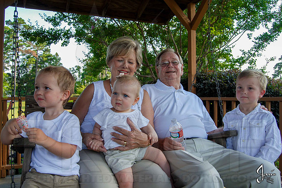 Hughes Family 7-27-13 (© Justin Manning) JWM0137