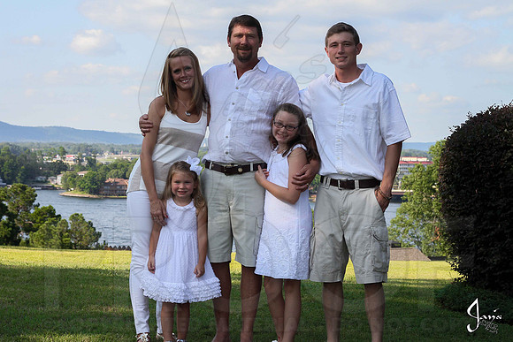 Hughes Family 7-27-13 (© Justin Manning) JWM0018