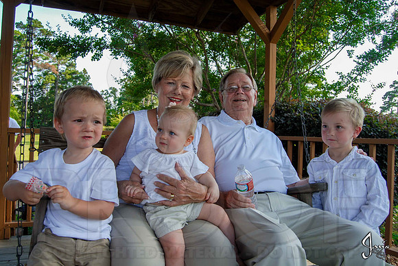 Hughes Family 7-27-13 (© Justin Manning) JWM0140