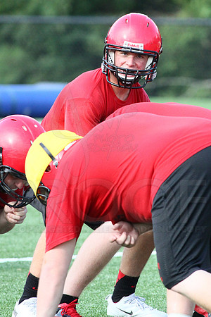 Harmony Grove football practice 2 adays 8-6-13 (© Justin Manning) JWM0011