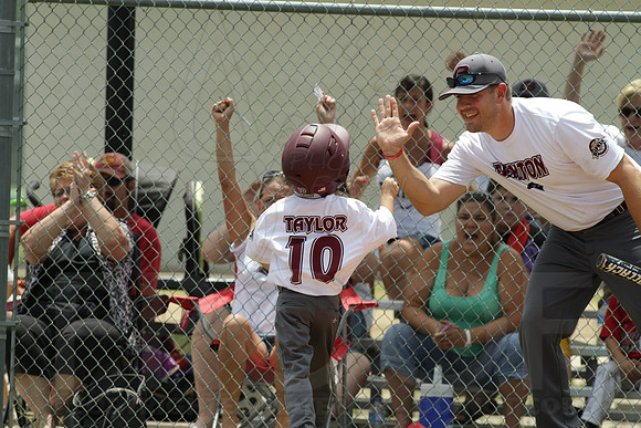 Benton vs. Sylvan Hills 5-6 year old All Stars 7-11-2014 (©Justin Manning) JWM_206