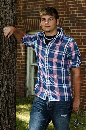 Tyler Moreland senior pictures 7-14-13 (© Justin Manning) JWM0014
