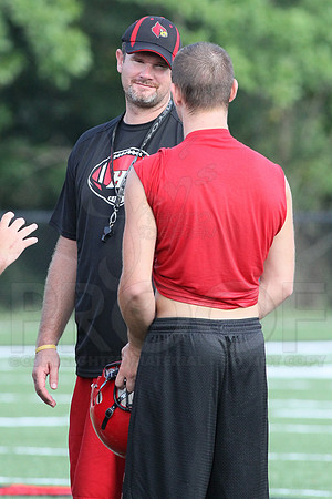 Harmony Grove football practice 2 adays 8-6-13 (© Justin Manning) JWM0007