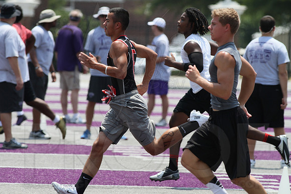 Clint Conque Football Camp 7-20-13 (© Justin Manning) JWM0008