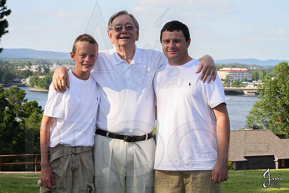 Hughes Family 7-27-13 (© Justin Manning) JWM0050