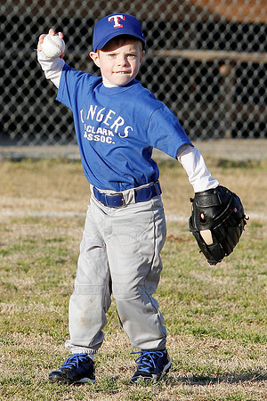 T-ball Angel's & Rangers 3-26-13 (© Justin Manning) JWM0059