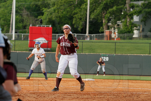 6A State Softball Finals Sheridan vs. Benton 5-23-2014 (© Justin Manning) JWM_0289