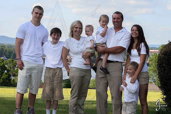 Hughes Family 7-27-13 (© Justin Manning) JWM0026