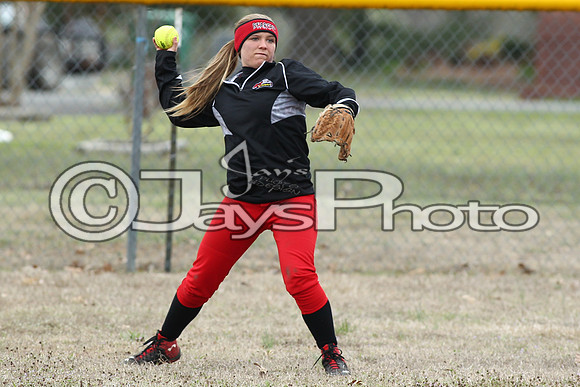 Bauxite vs. Brookland softball 3-28-2015 (©Justin Manning) JWM_0211
